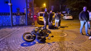 bartinda polisin takibinden kacmaya calisan motosiklet surucusu kaza yapti 96inQvjM.jpg