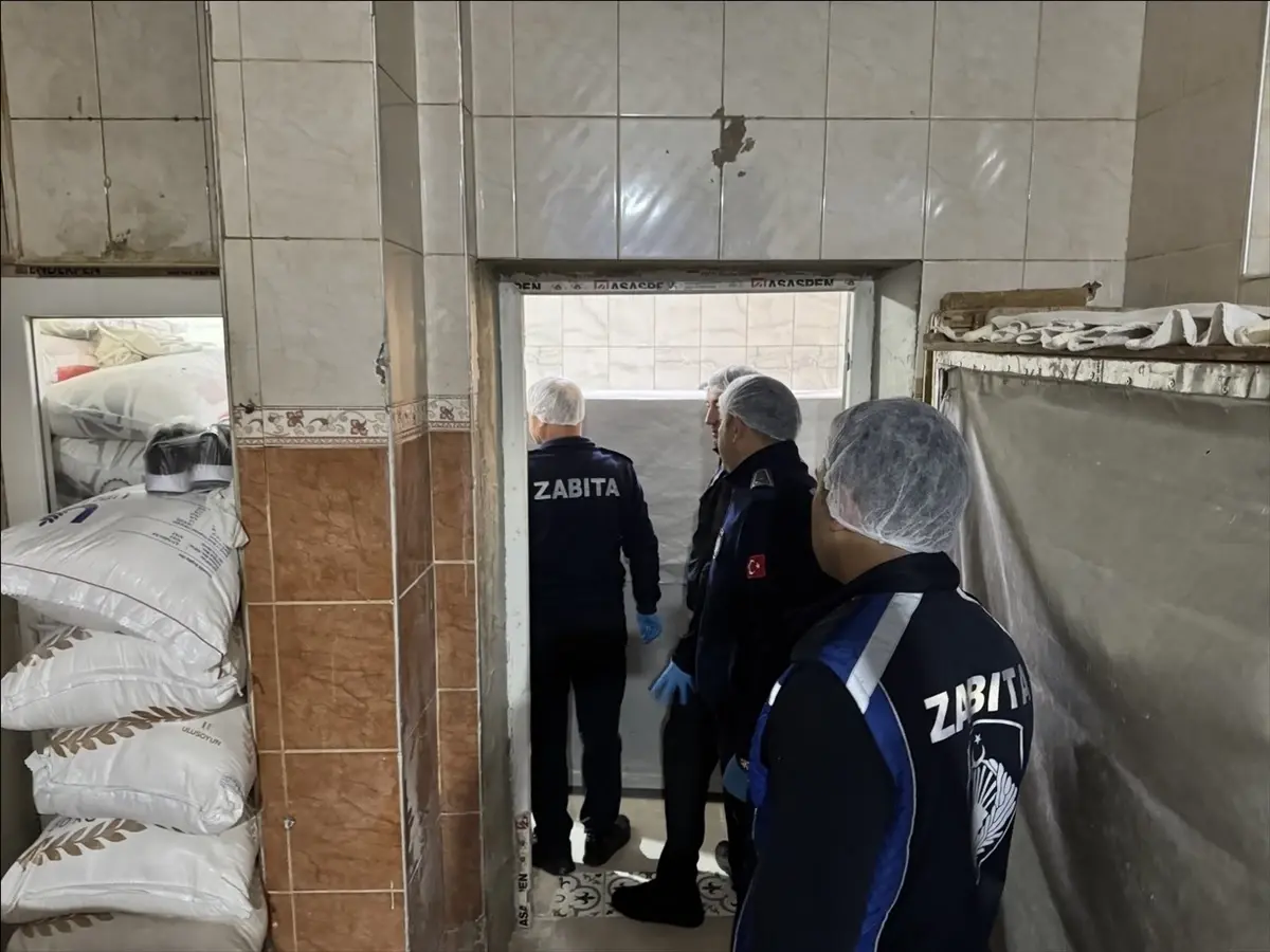 corumda iki ekmek firinina ceza yolda RUmw49bD.jpg