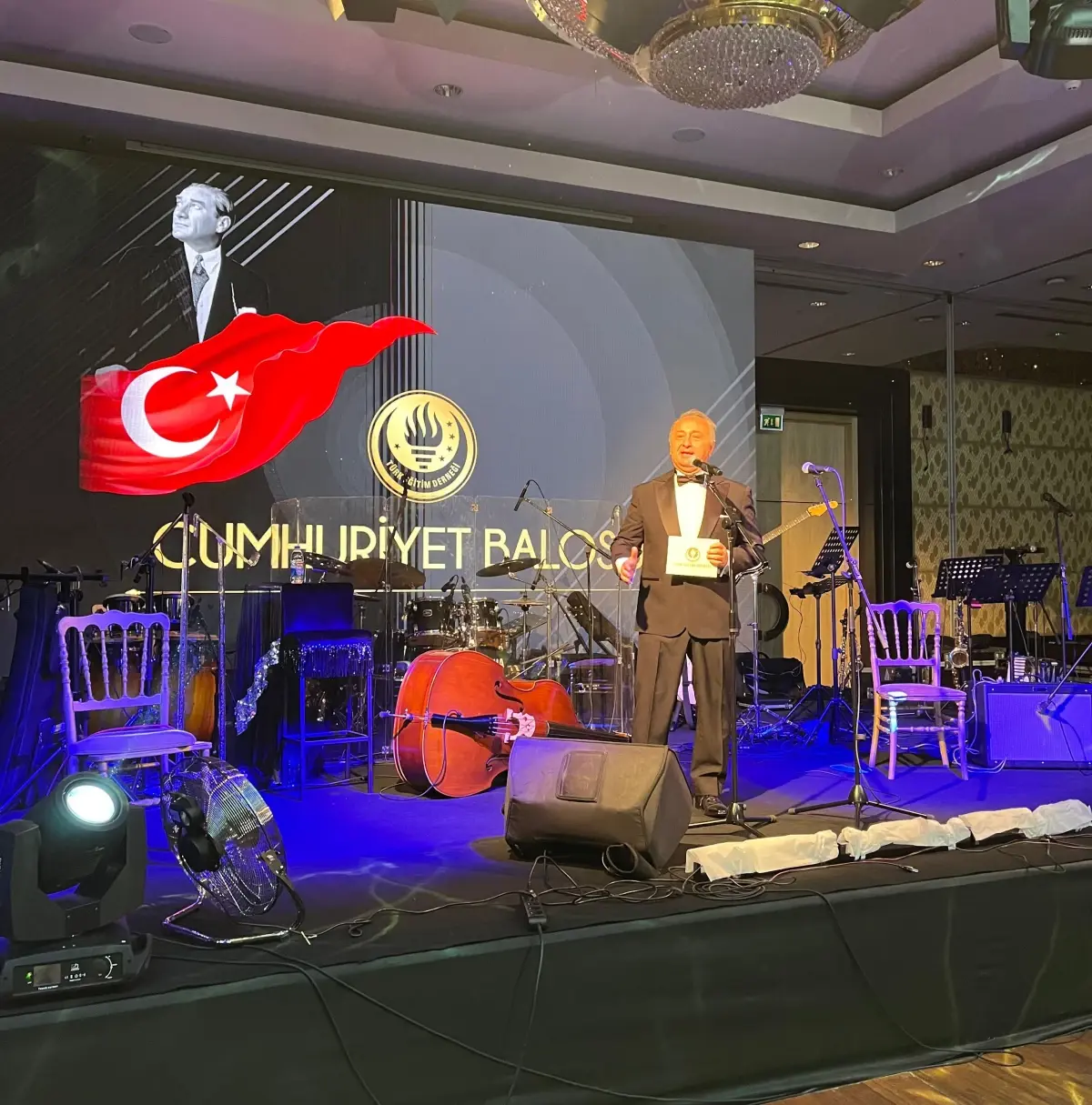 cumhuriyet balosunda 102 yil coskusu bec74EiT.jpg