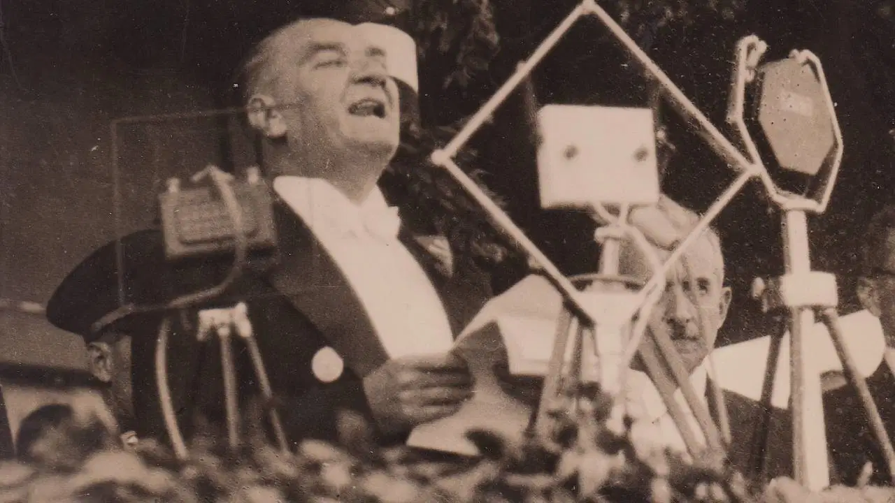 h kimiyet kayitsiz sartsiz milletindir milletin gercek ve yeg ne temsilcisi turkiye buyuk millet meclisidir buyuk zafere giden yol aZyClKy8.jpg