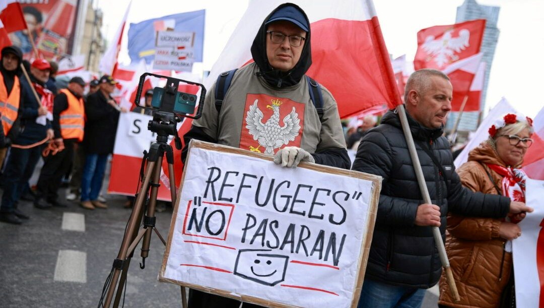 polonyada gocmen karsiti eylem tusktan kurtulmaliyiz iS3YLyuK.jpg