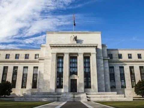 FED faiz kararı ne zaman, saat kaçta açıklanacak? Ekonomistlerin beklentisi ne yönde? (2026 FED ocak ayı faiz kararı toplantısı)